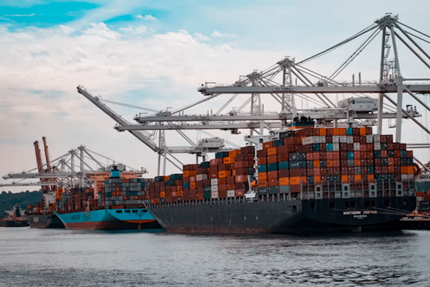 Cargo containers for e-commerce global fulfillment