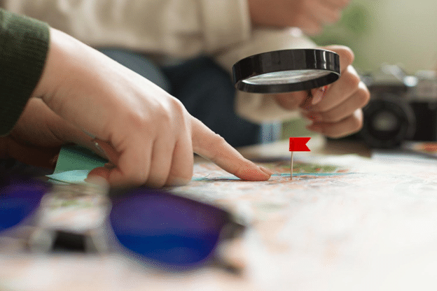 Building an scalable location strategies without sacrificing relevance